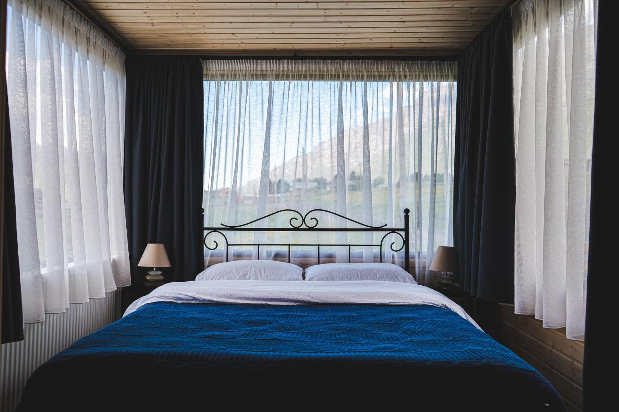 Traveler'S Cottages In Kazbegi ภายนอก รูปภาพ